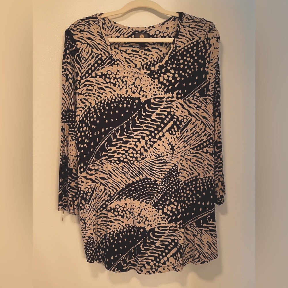 Soft silky tunic top by JM Collection. Black and warm grey in XL.